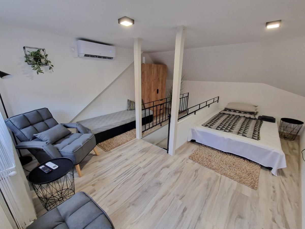 Schmidt Apartman Miskolc Belvarosaban Exterior foto