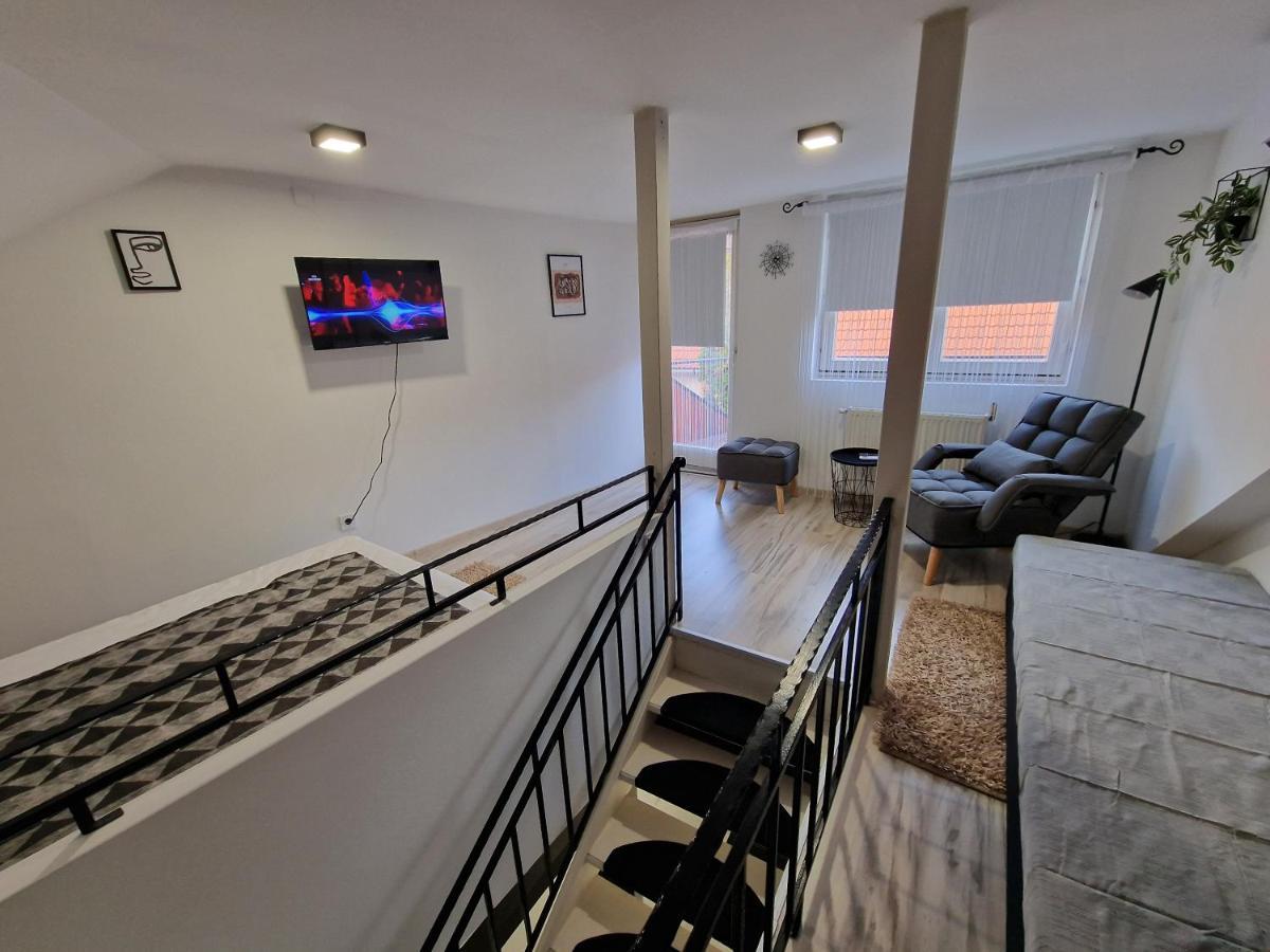 Schmidt Apartman Miskolc Belvarosaban Exterior foto